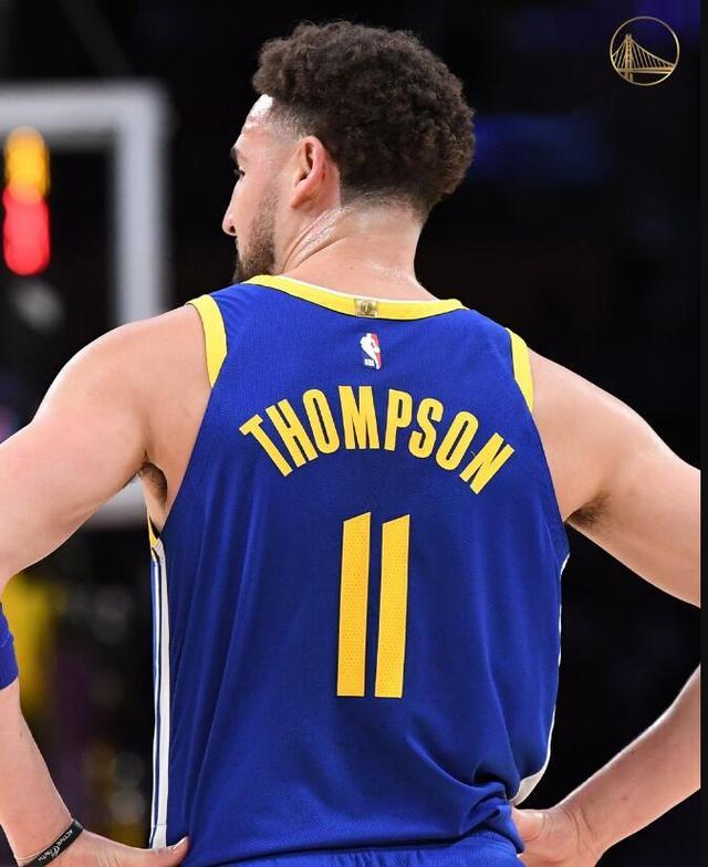 议起复盘｜夸张三双击退森林狼！约基奇教学华子何为“球商和心态”！（复盘：约基奇夸张三双击退森林狼，给华子上了球商与心态的一课）