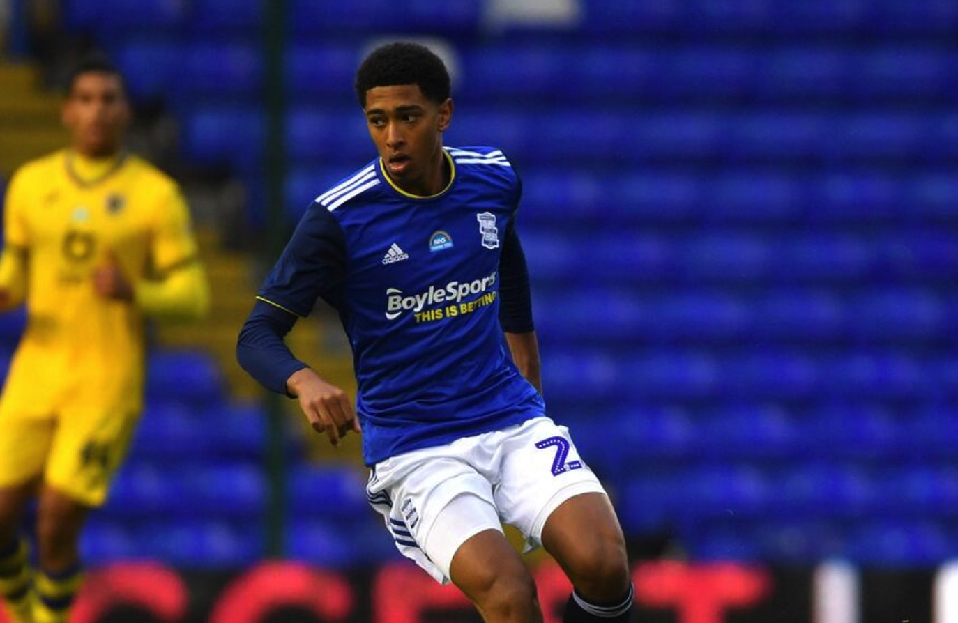 从中甲到欧洲：王博豪的“非典型”留洋之路（从中甲起步奔赴欧洲：王博豪的另类留洋之旅）