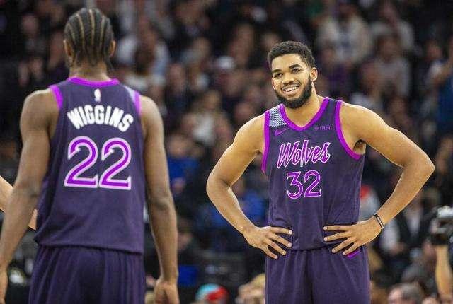 诺伊尔：乌尔比希一定会接替我的位置；我想慢慢考虑未来（诺伊尔：乌尔比希必将接替我；我会从容审视未来）