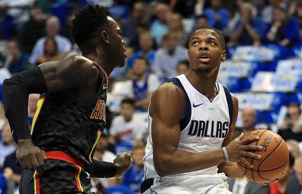 国脚关键进球助球队晋级（国脚关键破门送球队晋级）