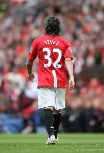 球迷态度：回顾2025年国内外足坛，哪些事让你印象深刻？（从球迷视角盘点2025年中外足坛：哪些瞬间最难忘？）