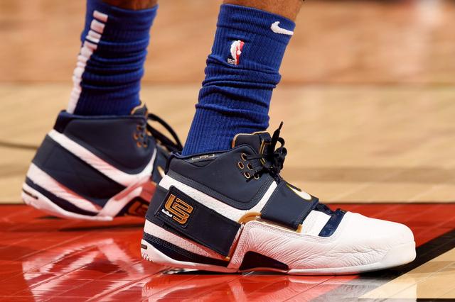 西海岸本赛季有5粒高位转换后的进球，仅次于泰山和国安（西海岸本赛季通过高位转换攻入5球，仅落后泰山与国安）