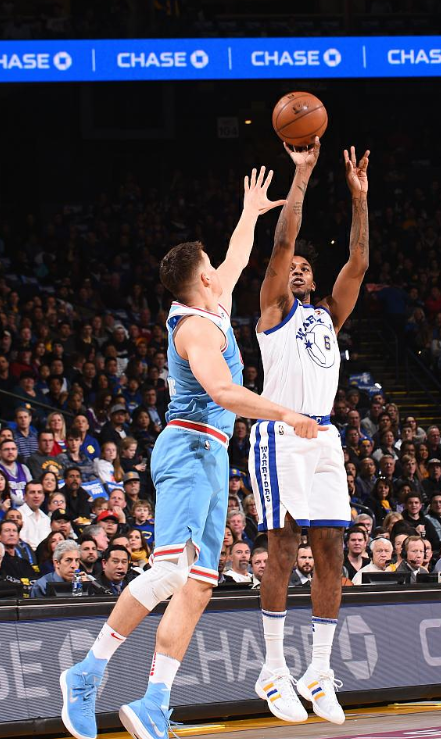 克瓦拉茨赫利亚激活巴黎圣日耳曼：大胜雷恩找回法甲节奏（克瓦拉茨赫利亚领衔爆发，巴黎圣日耳曼痛击雷恩重拾法甲感觉）