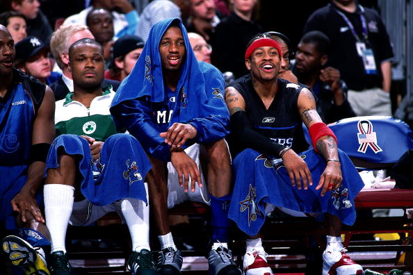 另类数据！埃迪半场交出3分13篮板2盖帽（半场另类表现：埃迪仅3分却抢下13篮板送出2封盖）