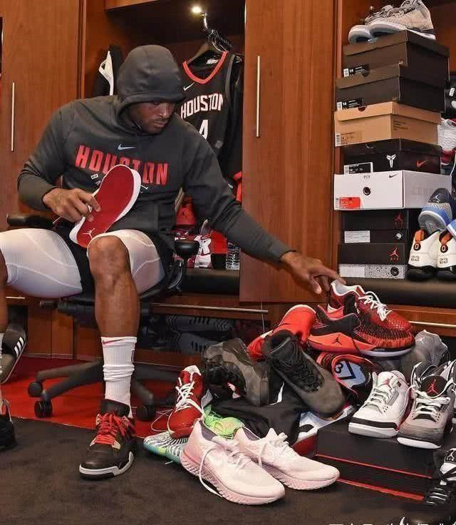 12中6得13分！哈珀：我满脑子想的就是赢球去拉斯维加斯（12投6中拿13分！哈珀：只想赢球闯进拉斯维加斯）