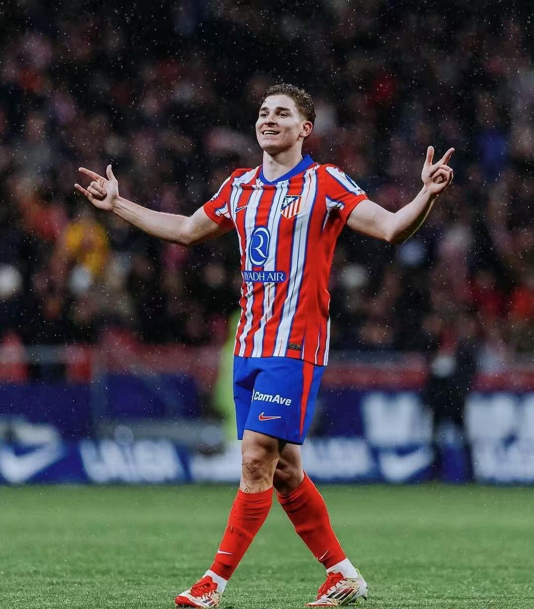 FIFA年度最佳候选身价排行：亚马尔2亿欧居首，姆巴佩第二（FIFA年度最佳候选球员身价榜：亚马尔2亿欧领跑，姆巴佩位列第二）