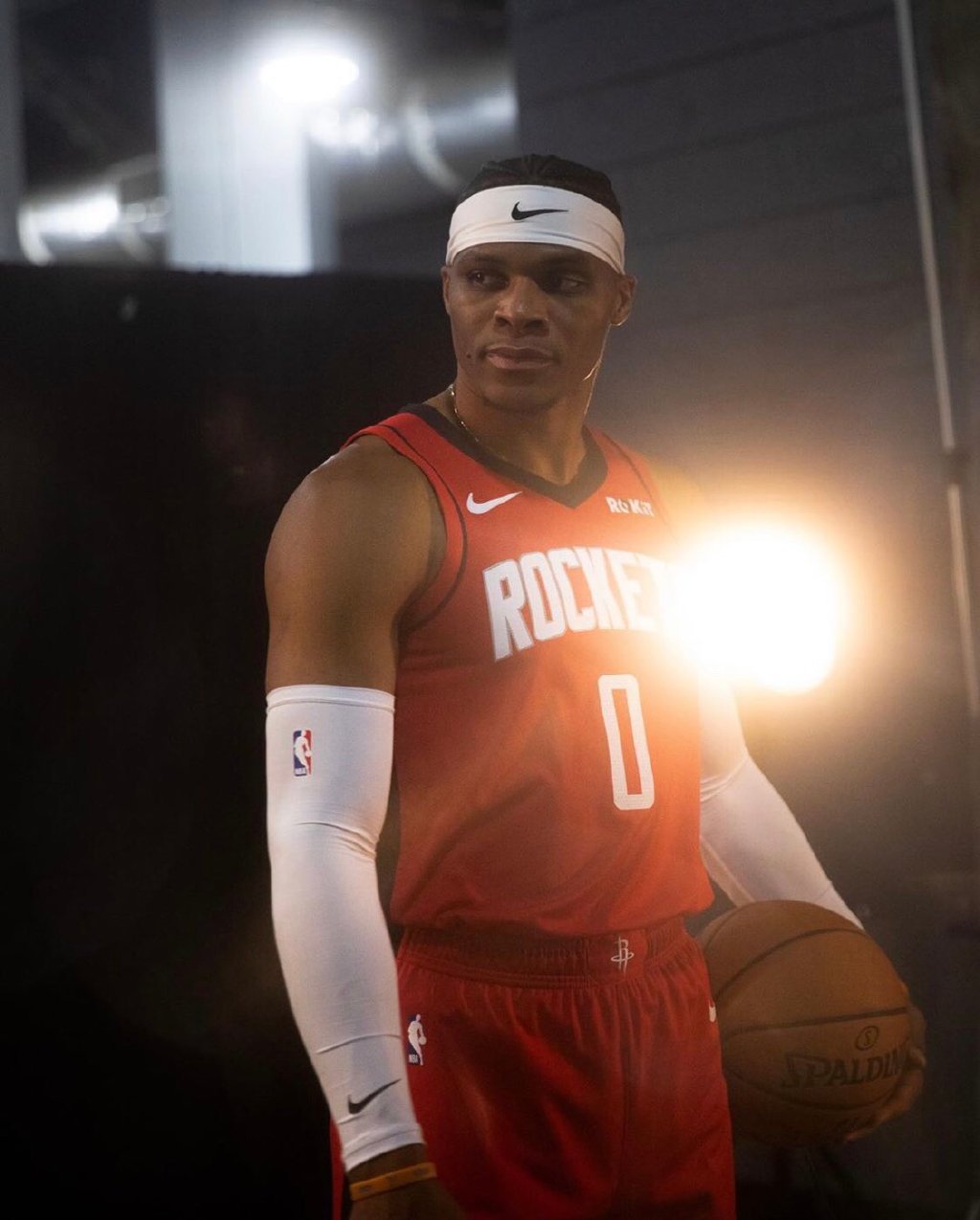 梅西获得季后赛MVP后，即将领取常规赛MVP！以及开启梅西杯！（梅西斩获季后赛MVP，常规赛MVP在即，梅西杯即将启幕）