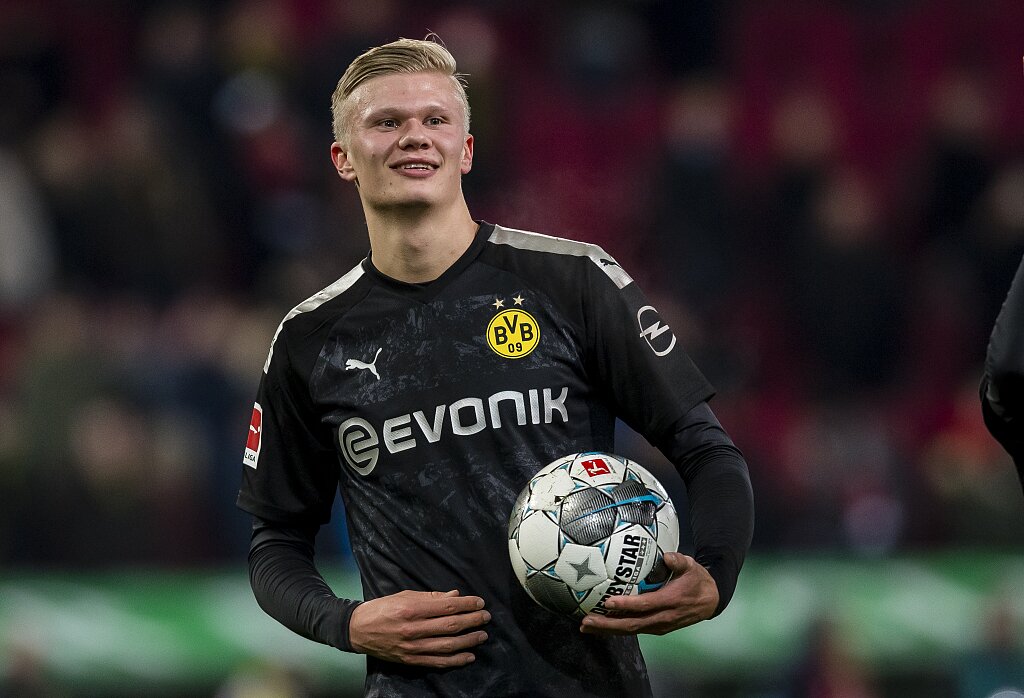 国米小将博沃：首秀的感觉难以置信；我的偶像的是恰尔汗奥卢（国米小将博沃谈首秀：感觉不可思议，偶像是恰尔汗奥卢）