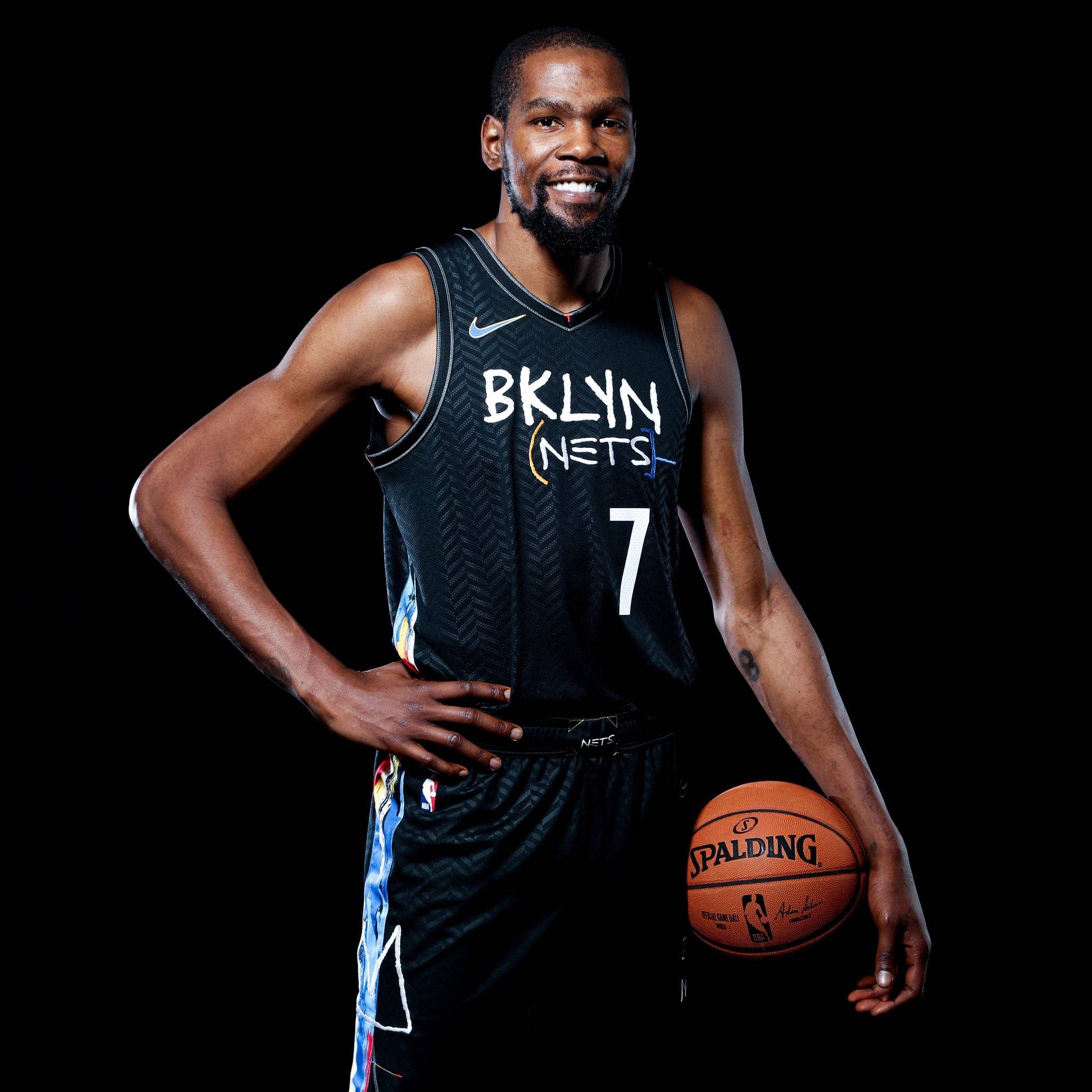 扑救成功率仅58%！多纳鲁马此项数据排在英超倒数第三（多纳鲁马扑救成功率仅58%，位列英超倒数第三）