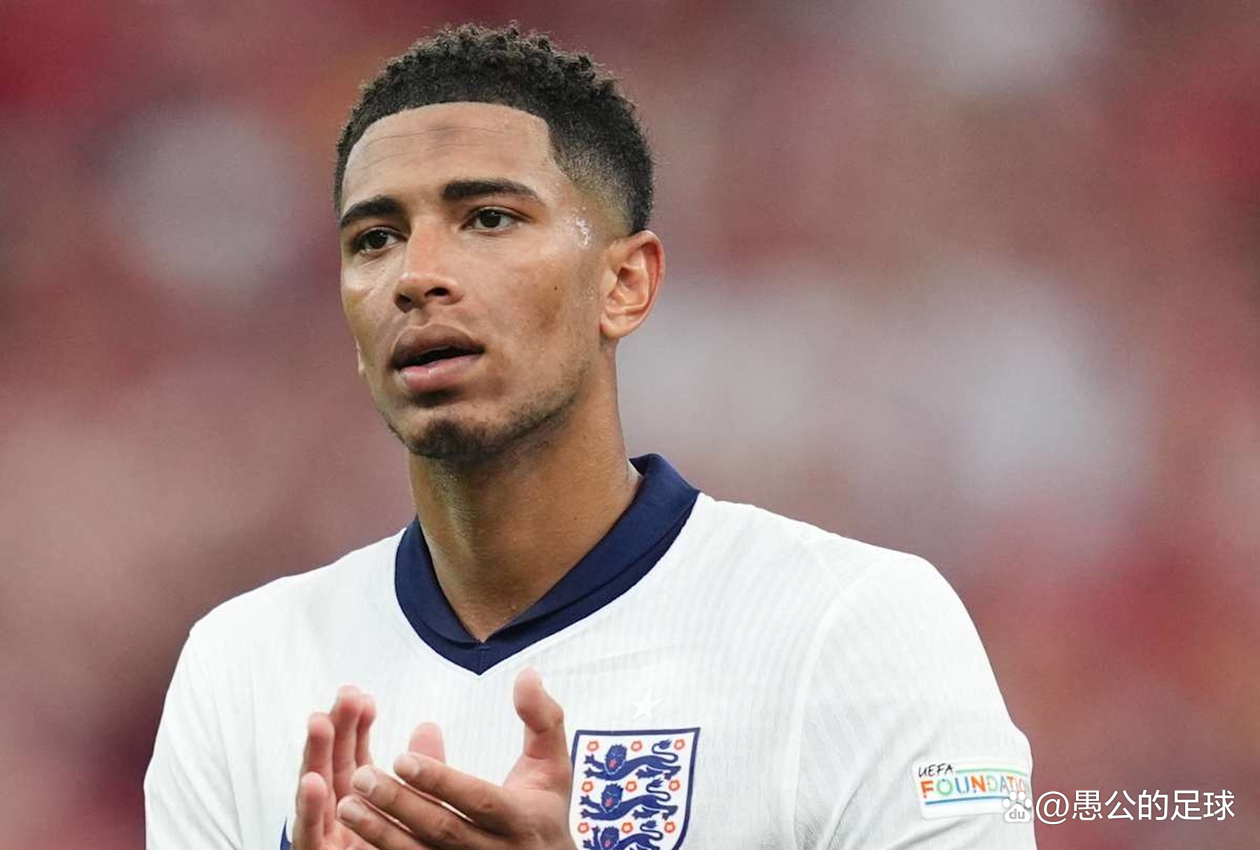 这是真爱，一阿根廷球迷带了50美元，一路搭顺风车去巴西客场（仅带50美元 阿根廷球迷搭顺风车远征巴西客场）