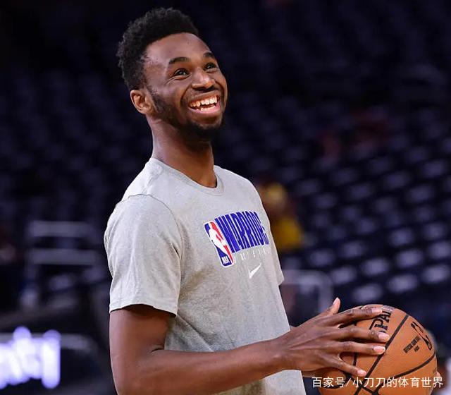 斯基拉：尤文将给伊尔迪兹500-550万年薪，加与欧冠挂钩奖金（斯基拉：尤文拟向伊尔迪兹开出500-550万年薪，附与欧冠表现挂钩的奖金）