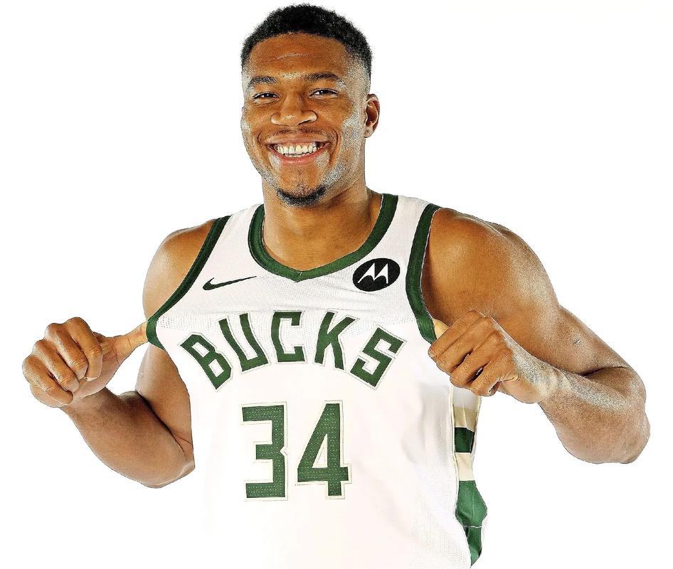 米兰达：很少有人能和斯帕莱蒂关系好，他的为人我还是不说了（米兰达：与斯帕莱蒂相处者寥寥，他的人品不便置评）