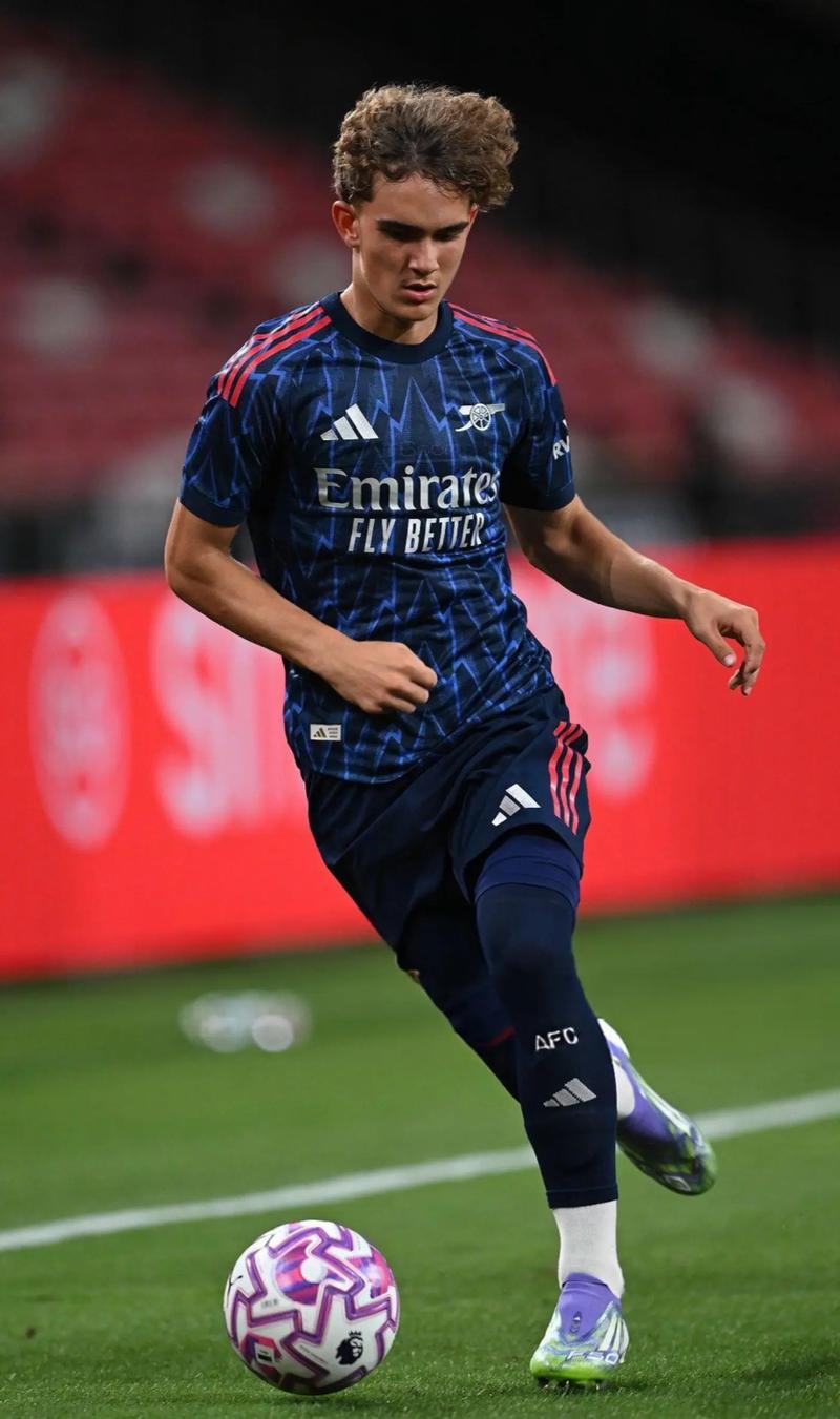 本轮欧预赛最佳阵容：萨内、格纳布里入围（欧预赛本轮最佳阵容出炉：萨内与格纳布里入选）