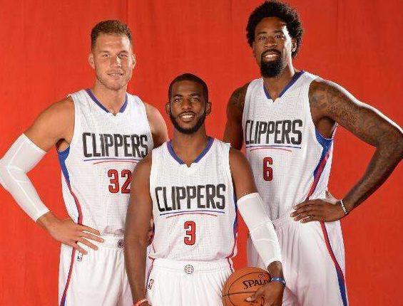 尼克斯主场战绩辉煌，刷新队史最佳开局记录（尼克斯主场势不可挡，改写队史最佳开局纪录）