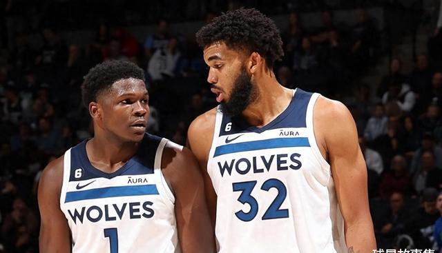 乾坤大挪移！贾斯汀·尚帕尼底线接球 高难度拉杆反篮打中（贾斯汀·尚帕尼底线空切接球 空中拉杆反篮一击命中）