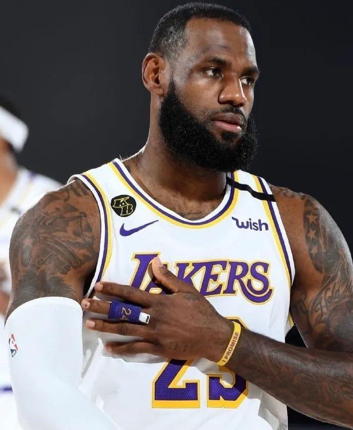 广东队33分大胜狂风晋级CBA决赛（广东队以33分大胜狂风，挺进CBA总决赛）