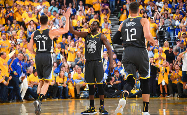 沙媒：利雅得胜利有意克里斯滕森，已与他接触尝试说服其加盟（沙媒：利雅得胜利有意引进克里斯滕森，已接触球员尝试劝其加盟）