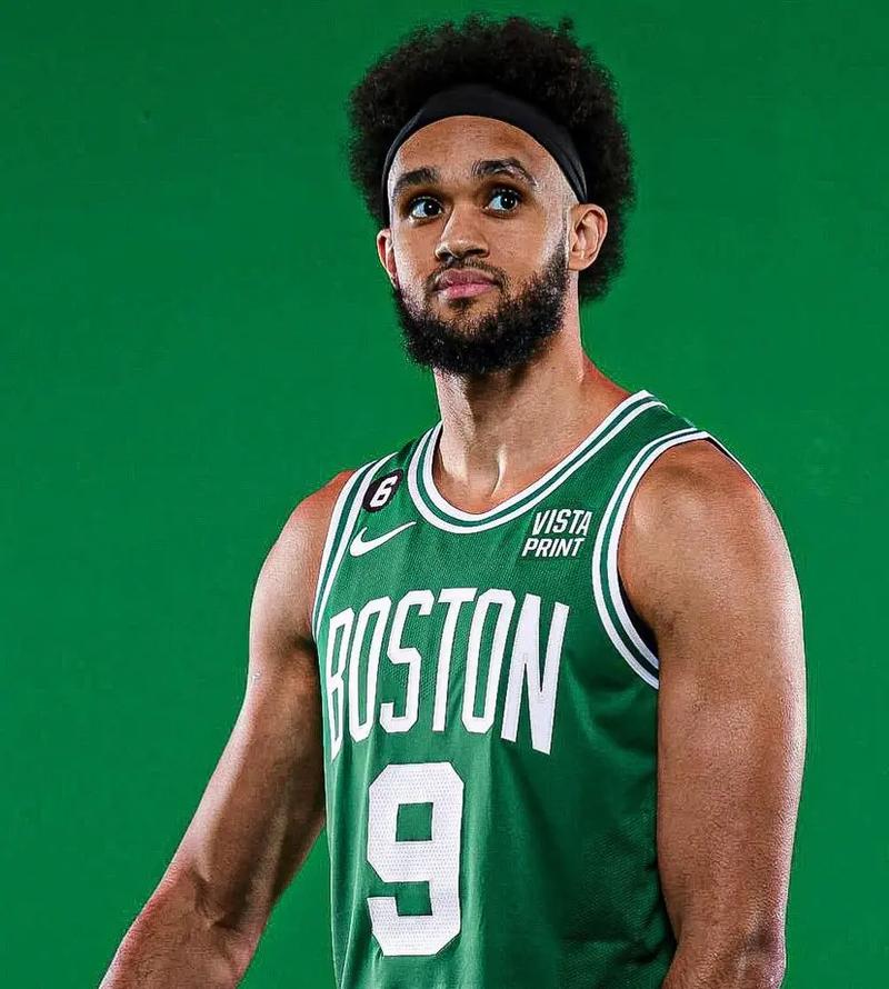 率重庆铜梁龙冲超，张外龙有望带领第5支球队征战中超（张外龙率重庆铜梁龙冲超，有望执教第5支中超球队）