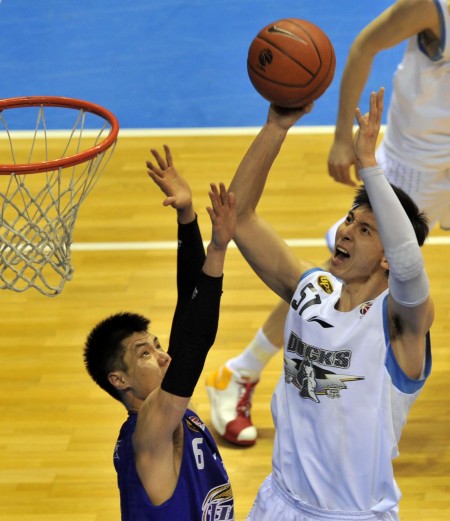 火爆，记者：11月7日诺坎普公开训练的门票已经售罄（记者：诺坎普11月7日公开训练门票已售罄，热度爆棚）