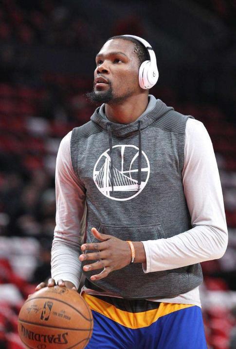 小麦惊天倒钩 苏格兰4-2丹麦晋级世界杯（小麦倒挂金钩，苏格兰4-2击败丹麦晋级世界杯）