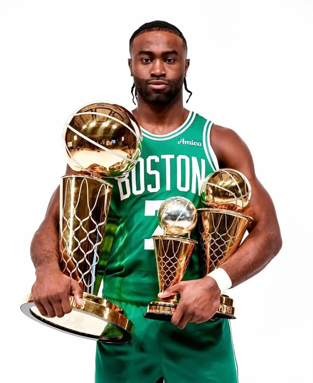 莱万特主帅：第二个进球不该被吹掉，裁判剥夺我们扳平的希望（莱万特主帅怒斥判罚：第二球不应被吹，裁判夺走了扳平机会）