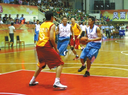 世体：巴萨对贝尔纳尔恢复极为谨慎，球员团队考虑过冬窗外租（世体：巴萨谨慎推进贝尔纳尔复出，球员团队曾评估冬窗租借方案）