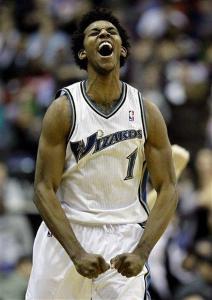 4场贡献3粒进球！官方：瓦尔迪当选意甲11月最佳球员（四战斩三球，官方宣布：瓦尔迪荣膺意甲11月最佳球员）