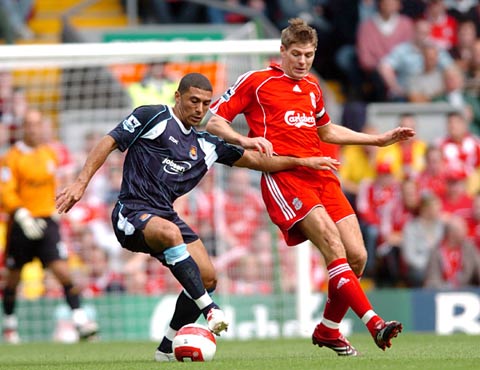 日本队以2-0击败加纳队，堂安律远射破门，阿布受伤离场，日本队近10场全胜，展现强大实力。（日本2-0加纳：堂安律远射建功，阿布伤退，日本近10场全胜展现强势）